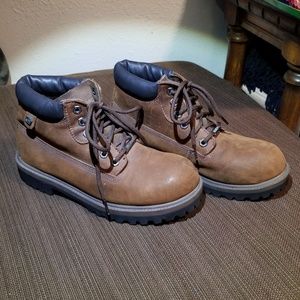Sketchers boots
